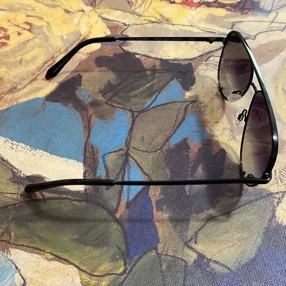 QUAY Sunglasses, Clear Case, and Cleaning Cloth Quay Australia | Accessories | Quay Australia Transparent  main image 2